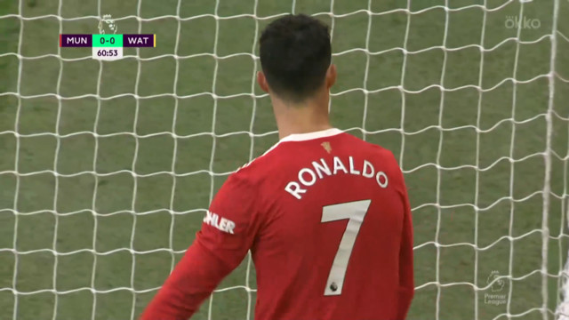 Роналду («Манчестер Юнайтед») упускает еще один момент!