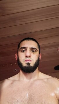 Ислам Махачев поделился видео из сауны