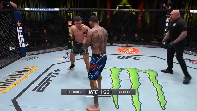 UFC Vegas 31: Родригес нокаутировал Парсонса