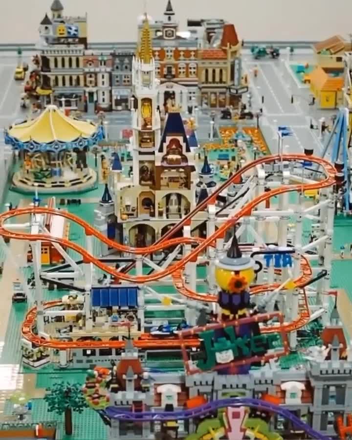 В Подмосковье построили город из Lego размером с трехкомнатную квартиру